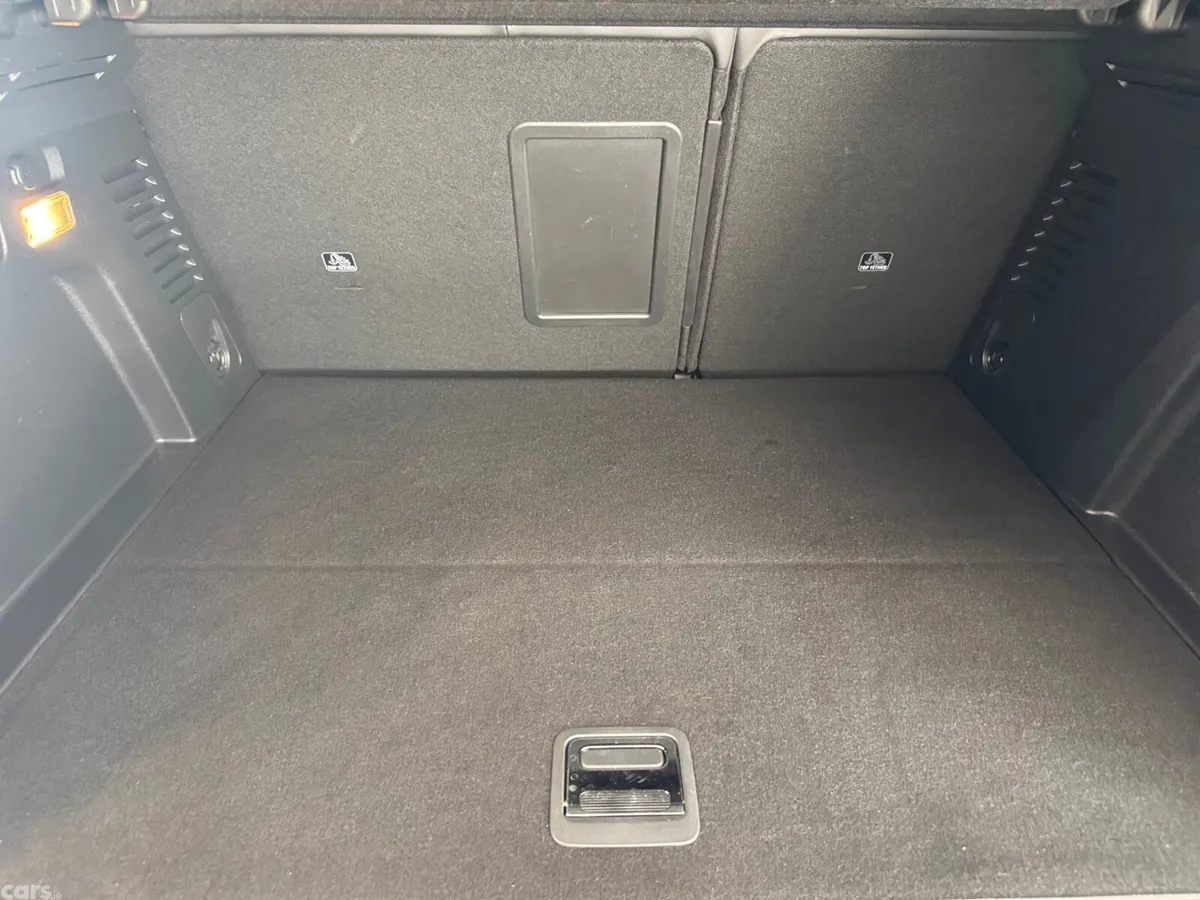 Peugeot 3008 SUV, Petrol Plug-in Hybrid, 2023, Grey