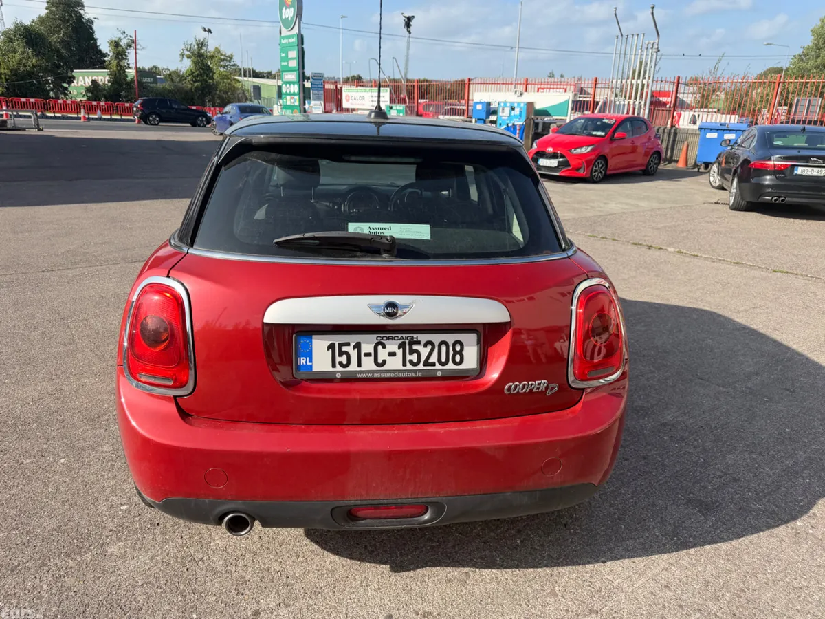 Mini Cooper Hatchback, Diesel, 2015, Red