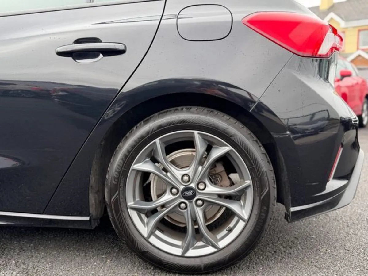 Ford Focus Hatchback, Diesel, 2020, Black