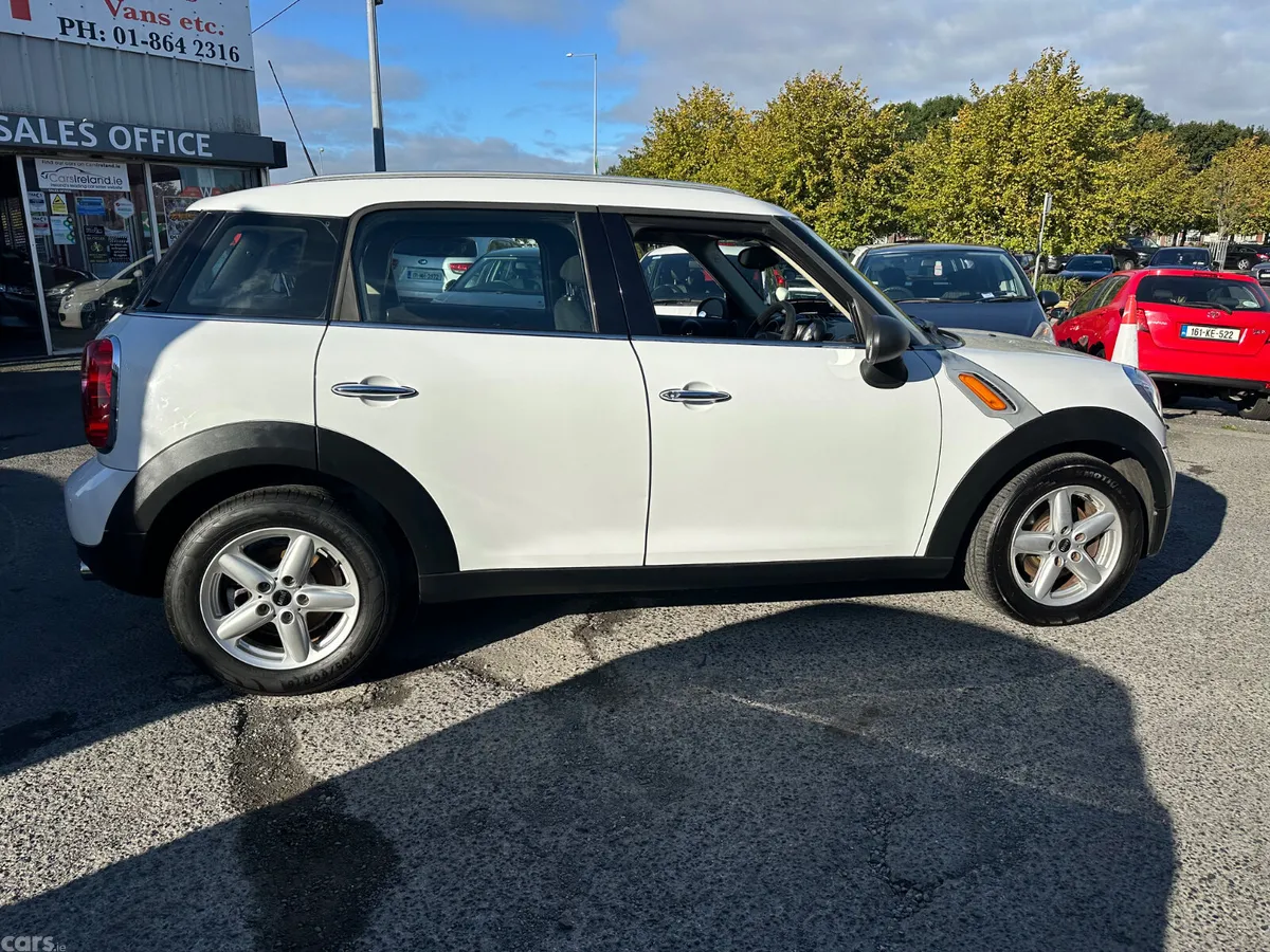 Mini One Hatchback, Diesel, 2012, White