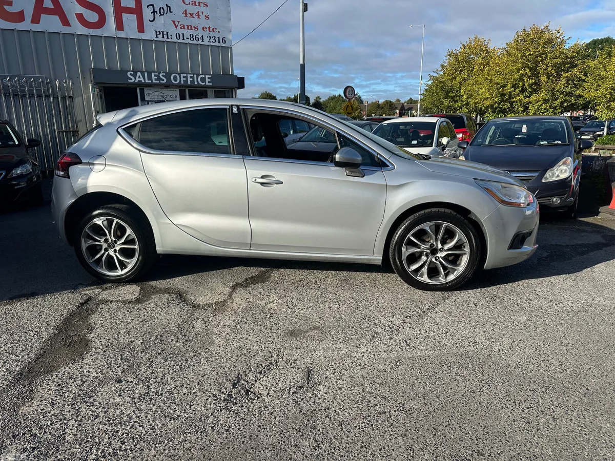 Citroen DS 4 Hatchback, Diesel, 2014, Silver