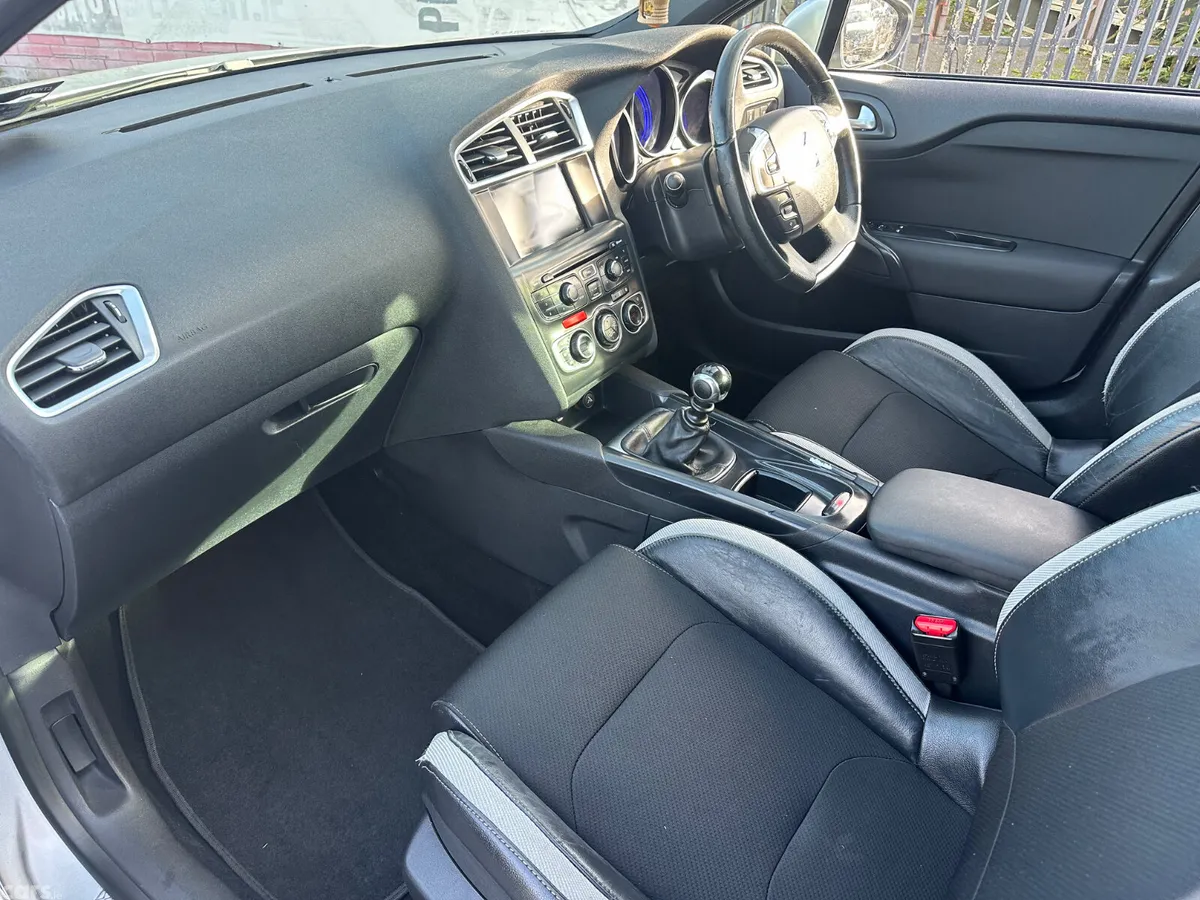 Citroen DS 4 Hatchback, Diesel, 2014, Silver