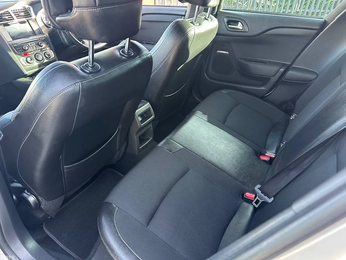 Citroen DS 4 Hatchback, Diesel, 2014, Silver