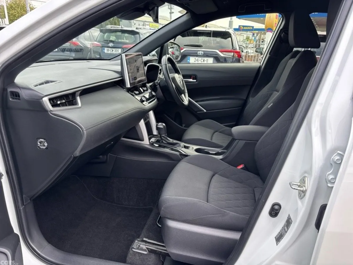 Toyota Corolla Cross SUV, Petrol Hybrid, 2023, White