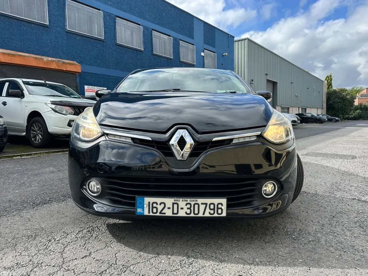 Renault Clio Hatchback, Petrol, 2016, Black