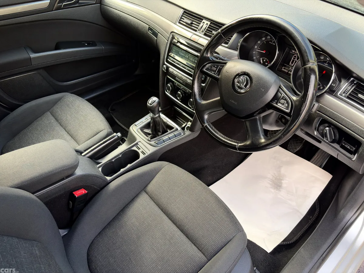 Skoda Superb Estate, Diesel, 2015, Silver