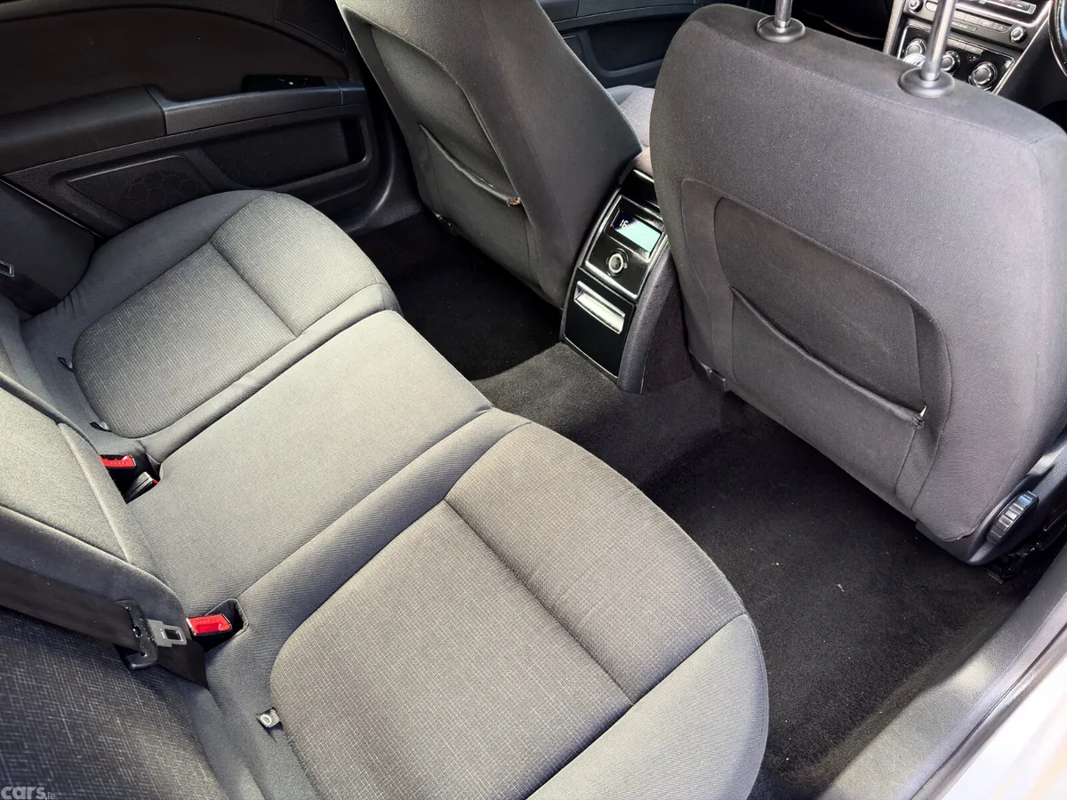 Skoda Superb Estate, Diesel, 2015, Silver