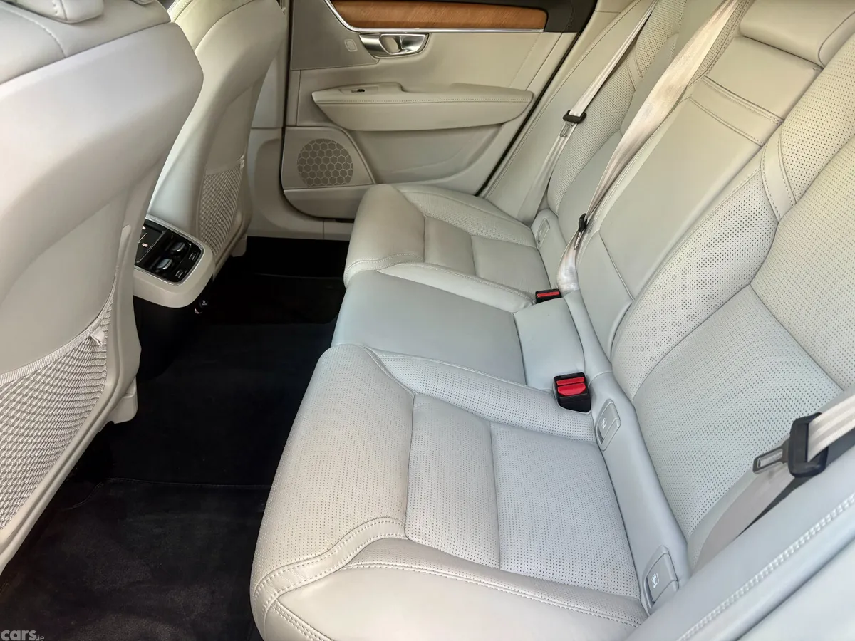 Volvo V90 Estate, Diesel, 2020, White