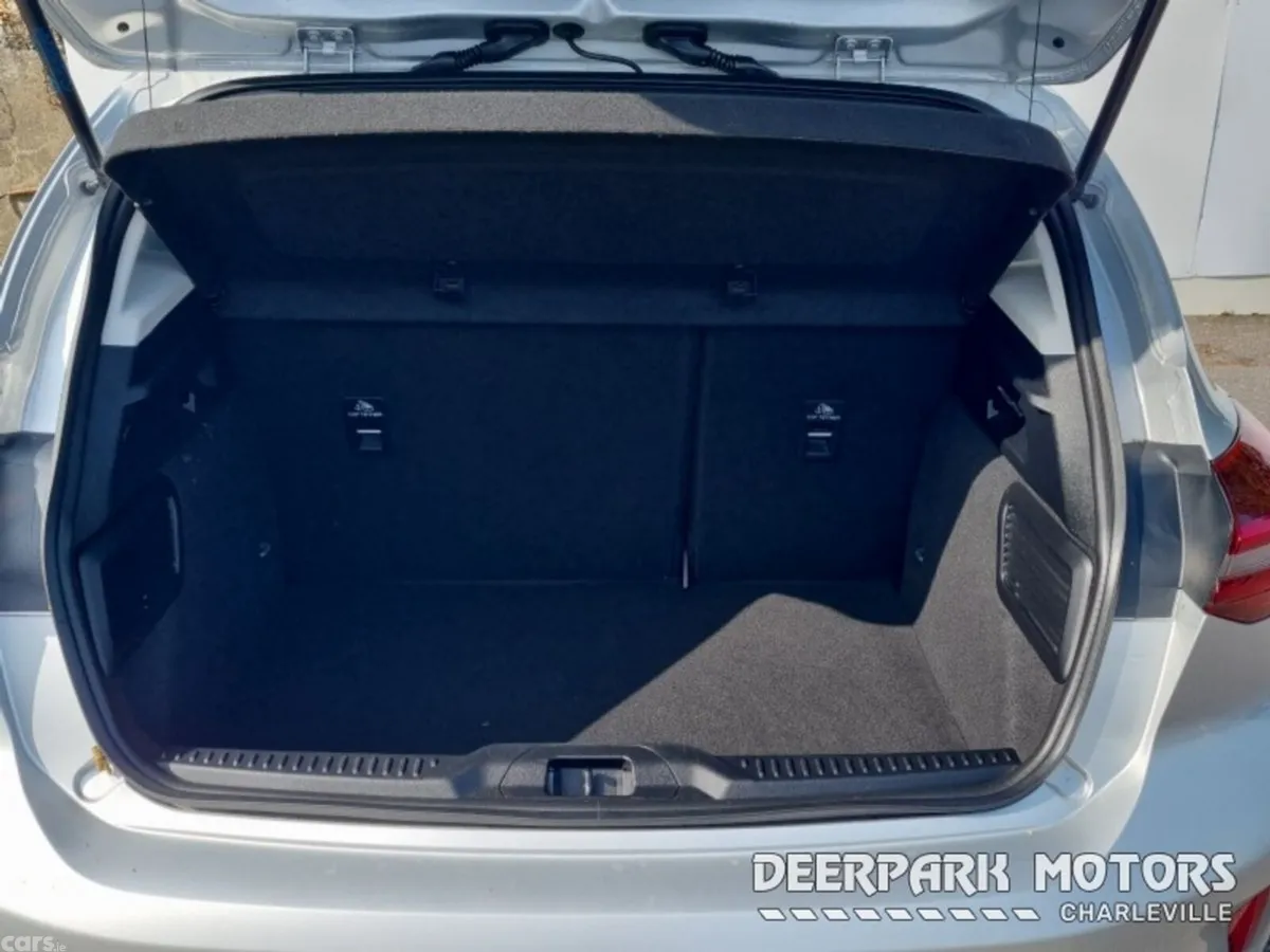 Ford Focus Hatchback, Petrol, 2023, Grey