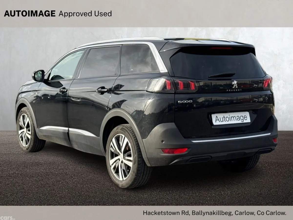 Peugeot 5008 MPV, Diesel, 2021, Black