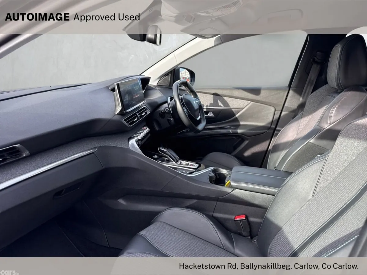 Peugeot 5008 MPV, Diesel, 2021, Black