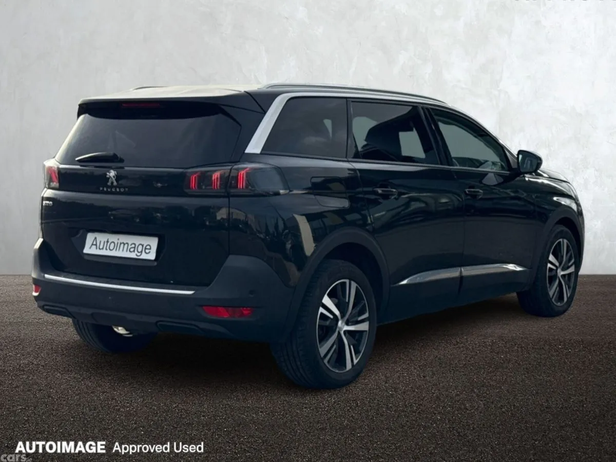 Peugeot 5008 MPV, Diesel, 2021, Black