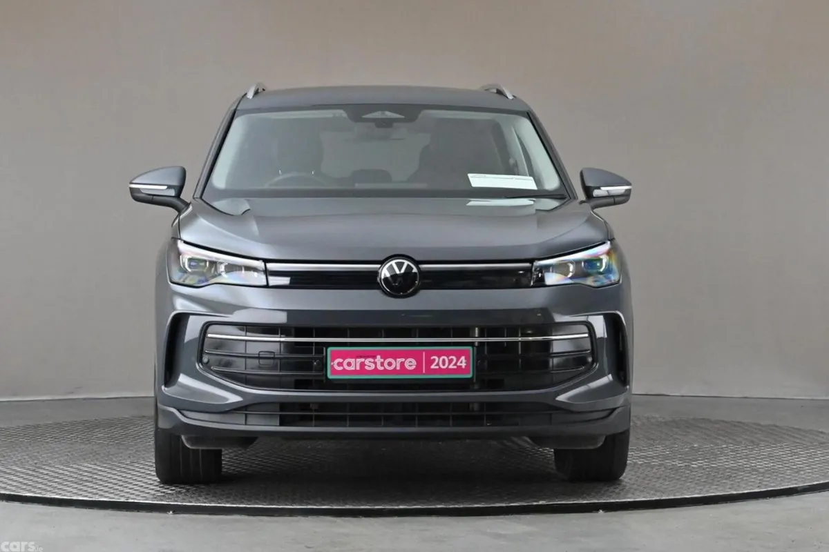 Volkswagen Tiguan SUV, Petrol Plug-in Hybrid, 2024, Grey
