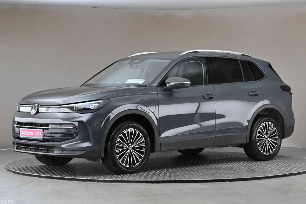 Volkswagen Tiguan SUV, Petrol Plug-in Hybrid, 2024, Grey