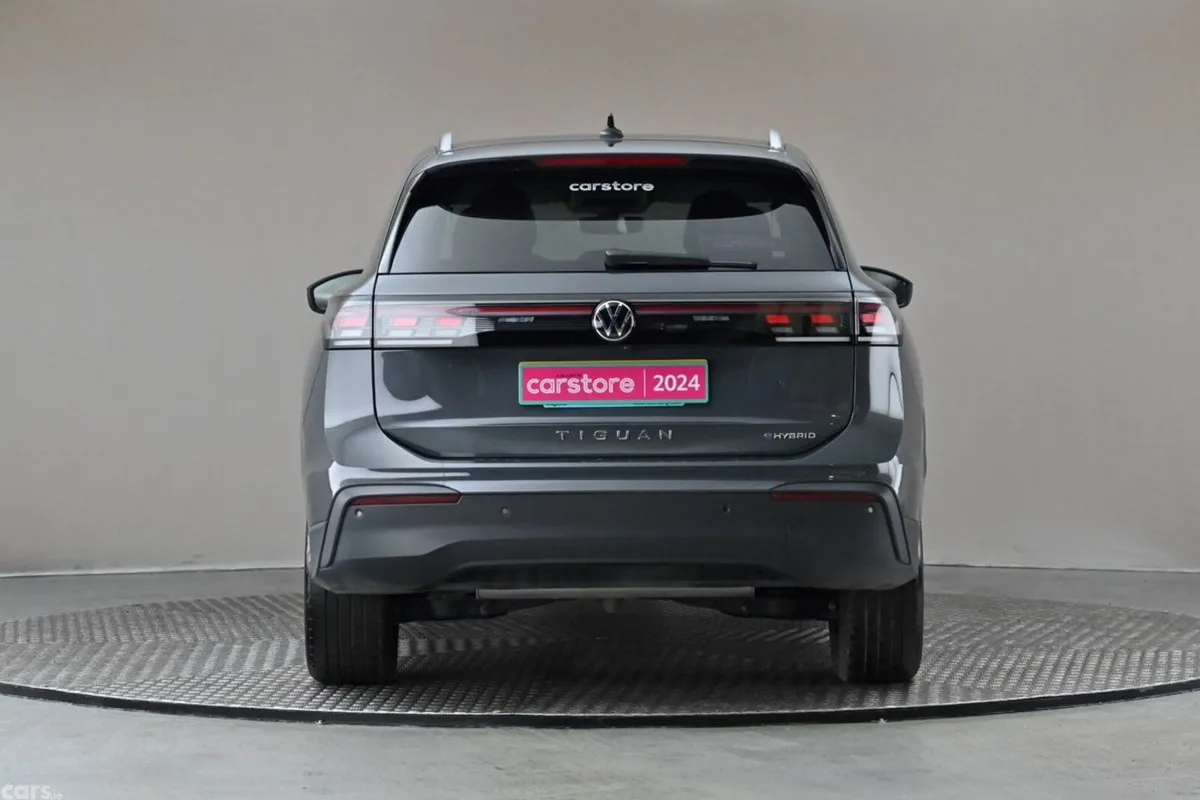 Volkswagen Tiguan SUV, Petrol Plug-in Hybrid, 2024, Grey