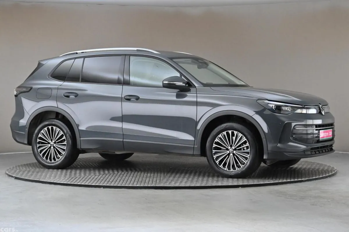 Volkswagen Tiguan SUV, Petrol Plug-in Hybrid, 2024, Grey