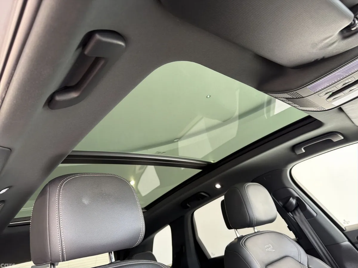 Volkswagen Touareg SUV, Diesel, 2022, Black