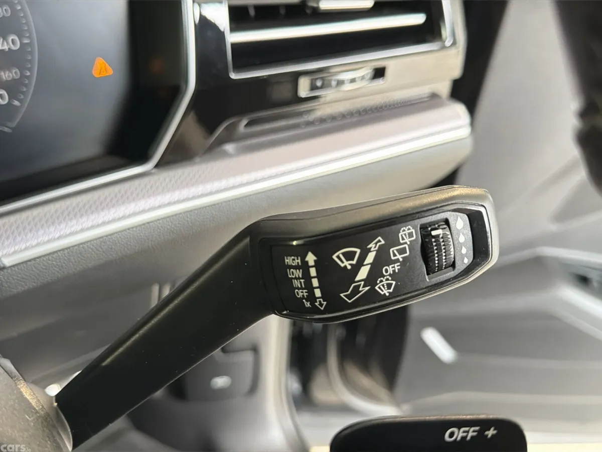 Volkswagen Touareg SUV, Diesel, 2022, Black