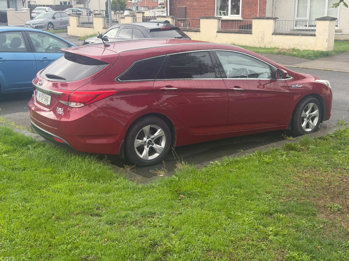 Hyundai i40 Estate, Diesel, 2014, Red