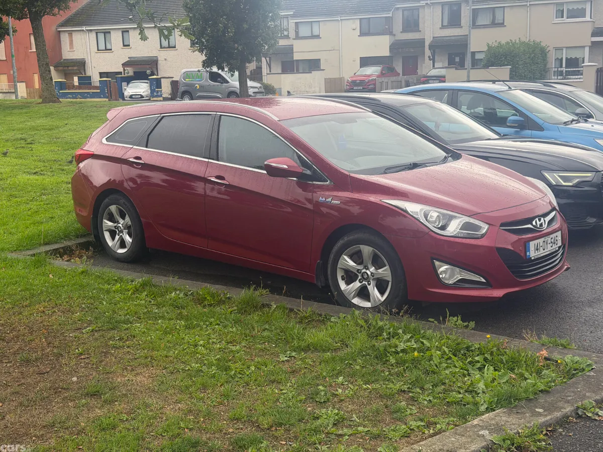 Hyundai i40 Estate, Diesel, 2014, Red