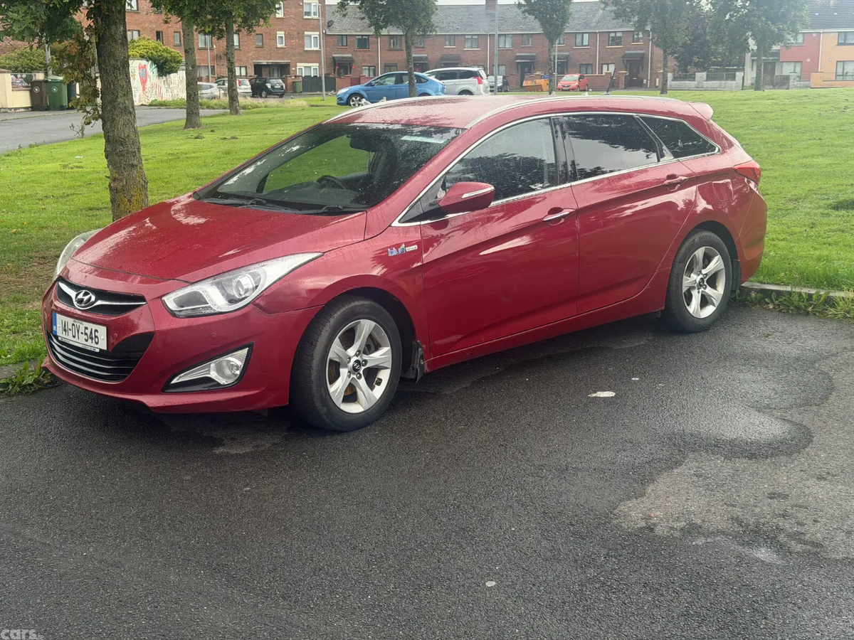 Hyundai i40 Estate, Diesel, 2014, Red