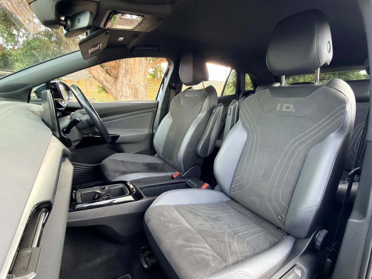 Volkswagen ID.4 Estate, Electric, 2023, Black