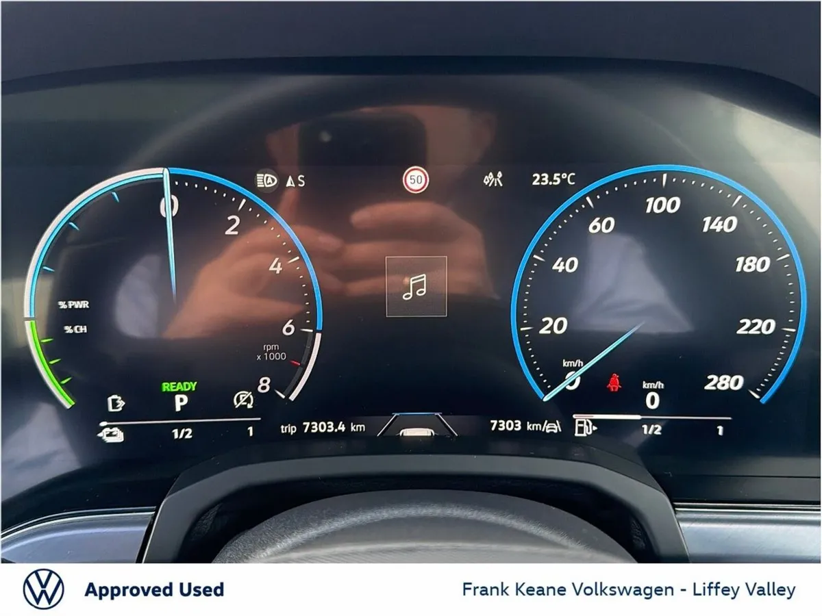 Volkswagen Touareg SUV, Petrol Plug-in Hybrid, 2026, Blue