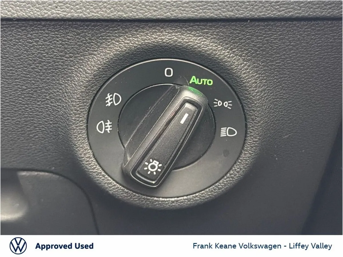 Skoda Karoq SUV, Petrol, 2025, Grey