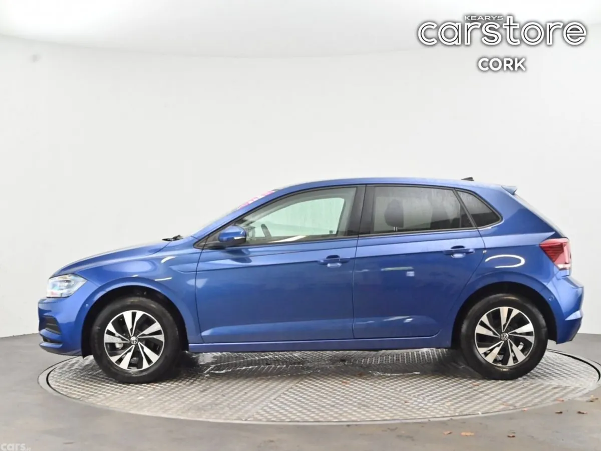 Volkswagen Polo Hatchback, Petrol, 2021, Blue