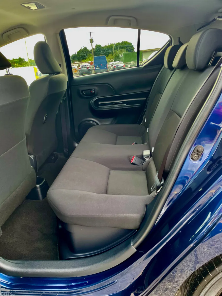Toyota Aqua Hatchback, Petrol Hybrid, 2019, Blue