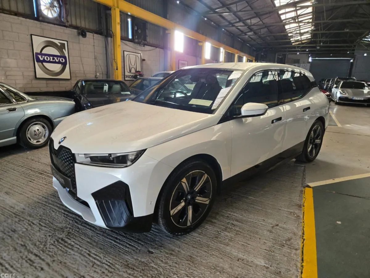 BMW iX Estate, Electric, 2023, White