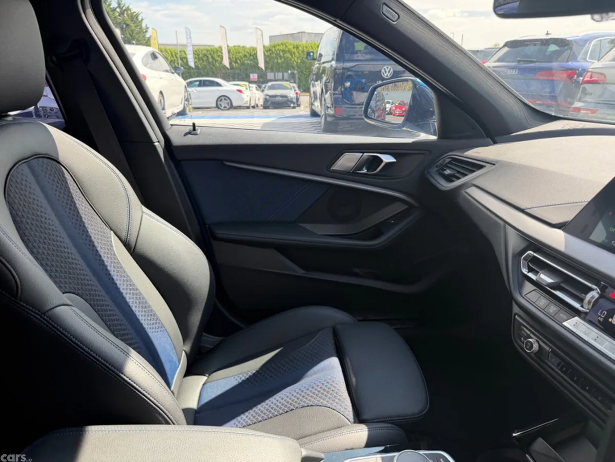 BMW 1-Series Hatchback, Petrol, 2019, Blue