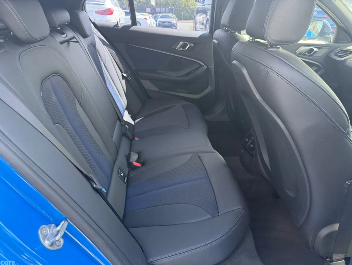 BMW 1-Series Hatchback, Petrol, 2019, Blue
