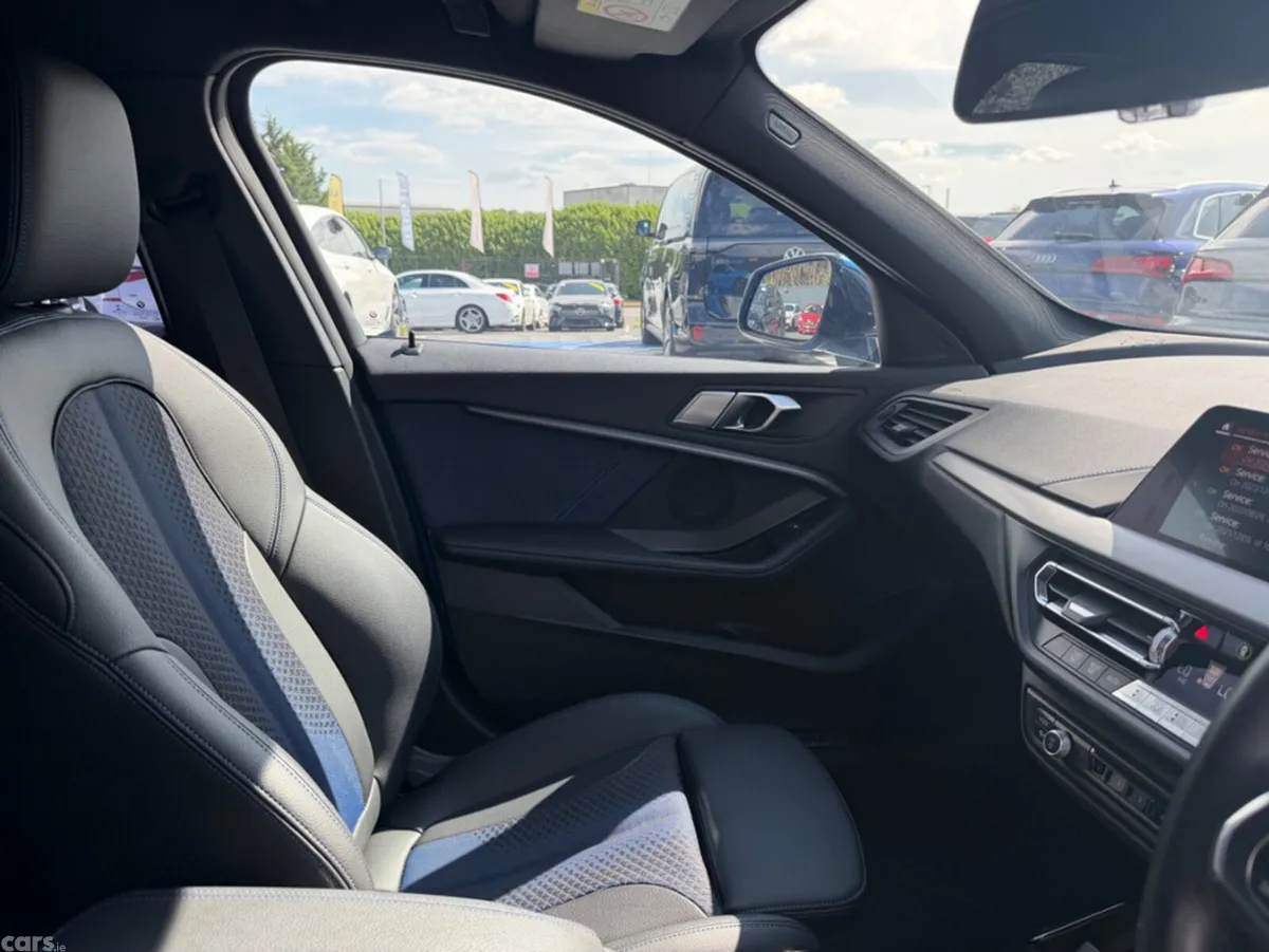 BMW 1-Series Hatchback, Petrol, 2019, Blue