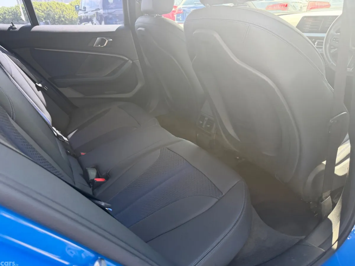 BMW 1-Series Hatchback, Petrol, 2019, Blue