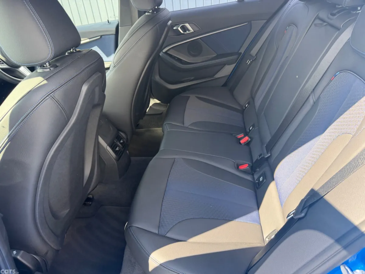 BMW 1-Series Hatchback, Petrol, 2019, Blue