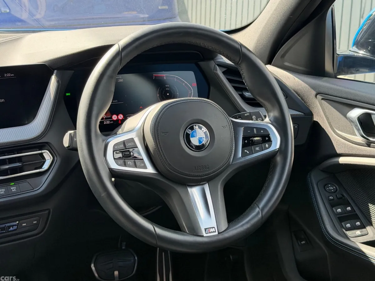 BMW 1-Series Hatchback, Petrol, 2019, Blue