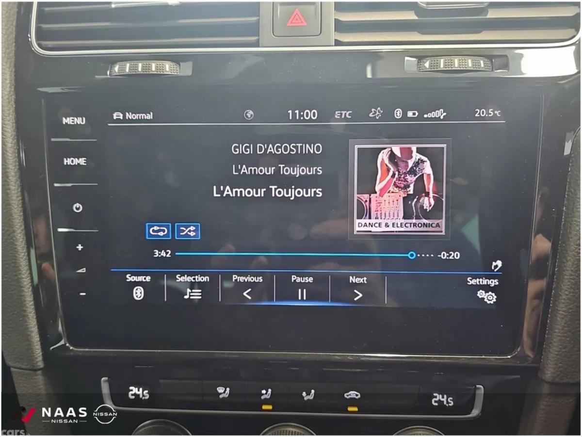 Volkswagen Golf Hatchback, Petrol, 2019, Silver