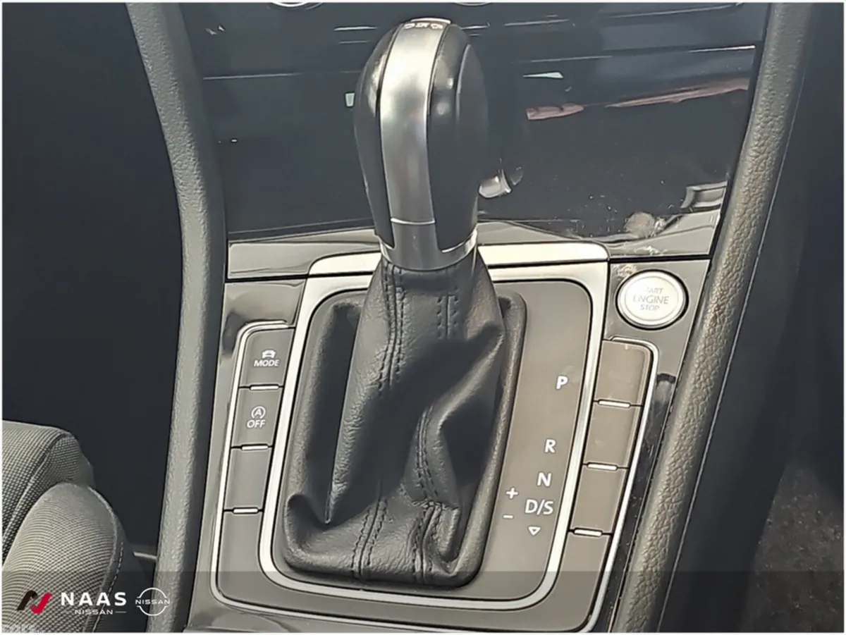 Volkswagen Golf Hatchback, Petrol, 2019, Silver