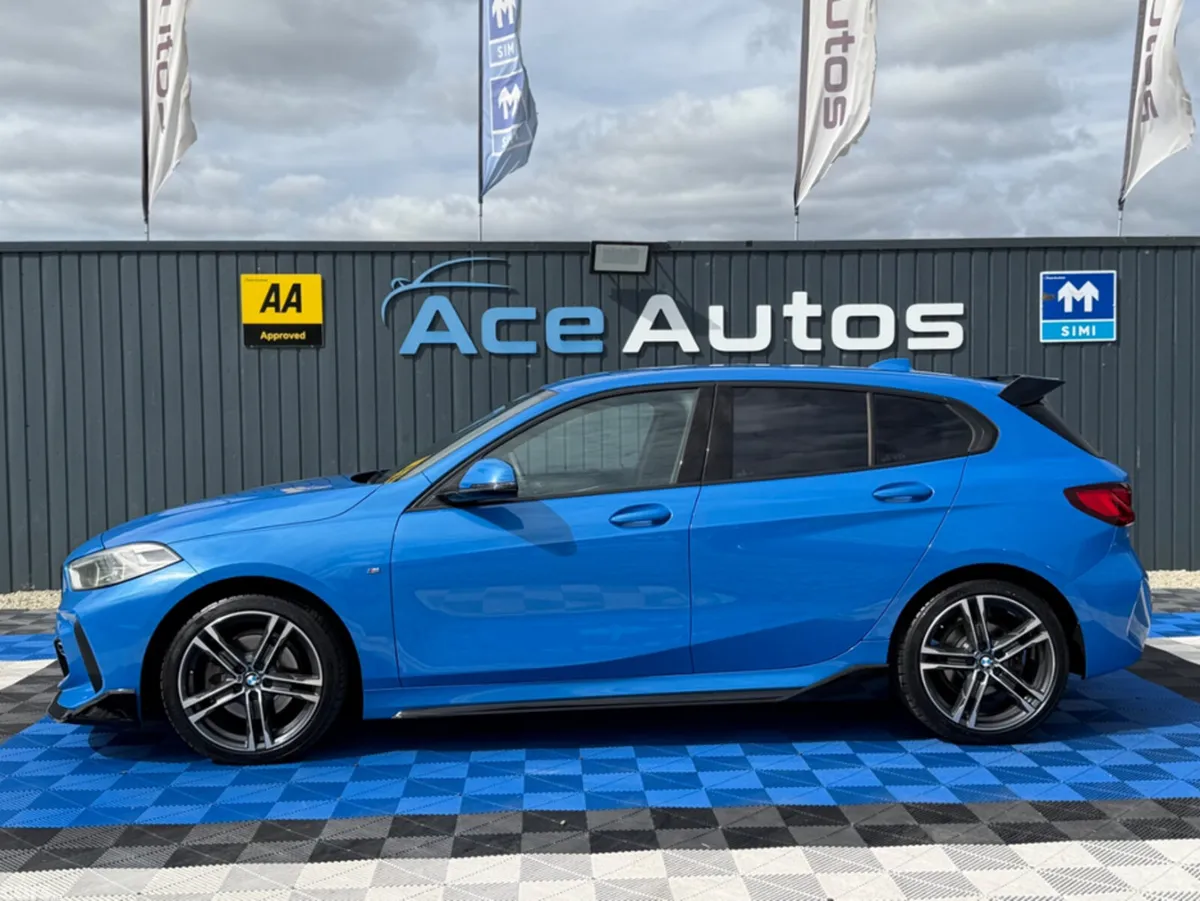 BMW 1-Series Hatchback, Petrol, 2019, Blue