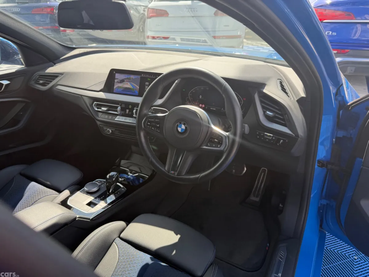 BMW 1-Series Hatchback, Petrol, 2019, Blue