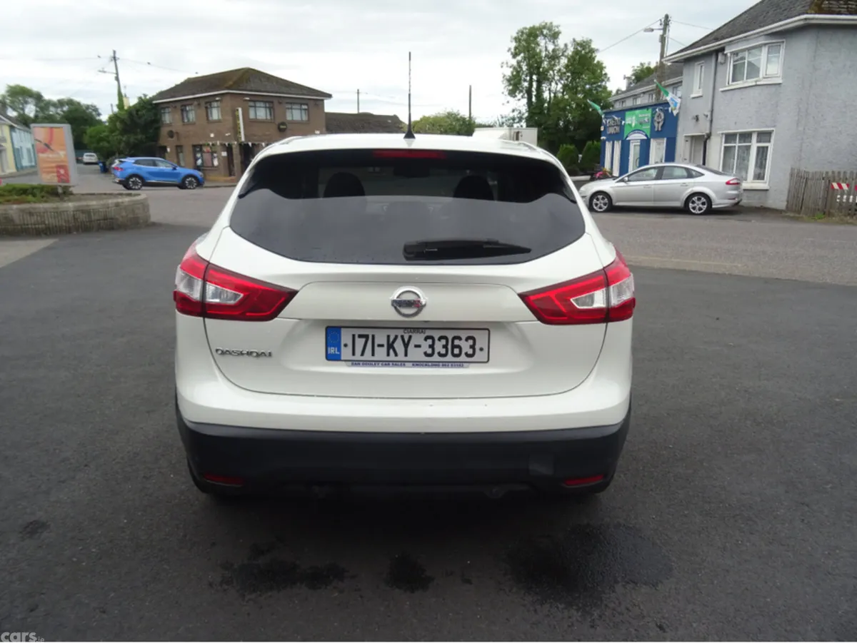 Nissan Qashqai MPV, Diesel, 2017, White