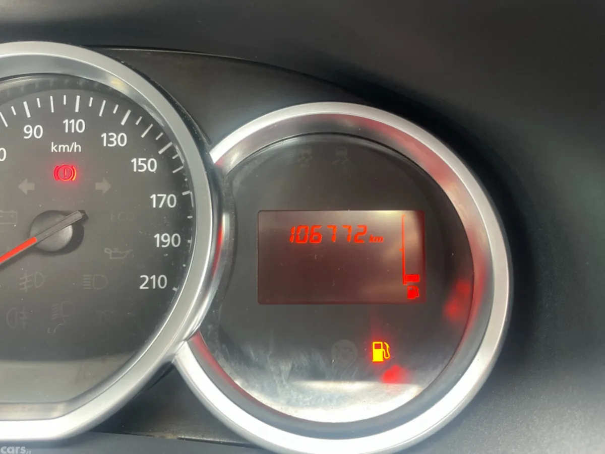 Dacia Sandero Hatchback, Petrol, 2019, Grey