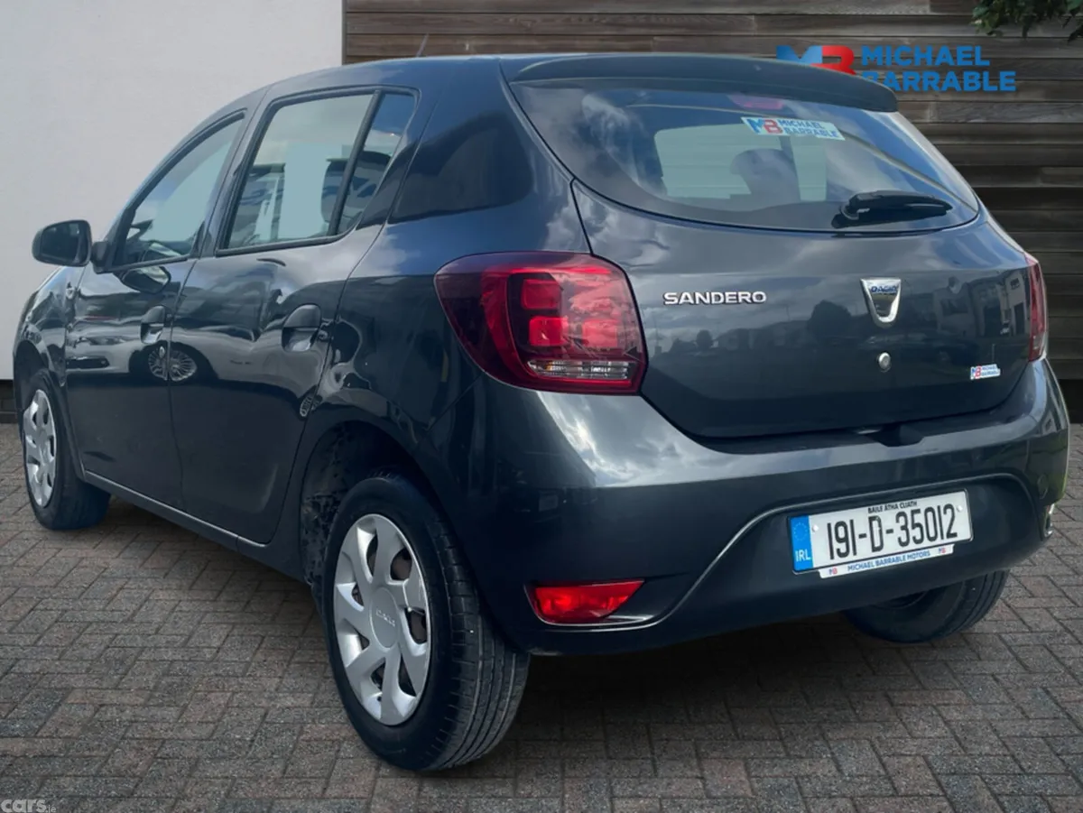 Dacia Sandero Hatchback, Petrol, 2019, Grey