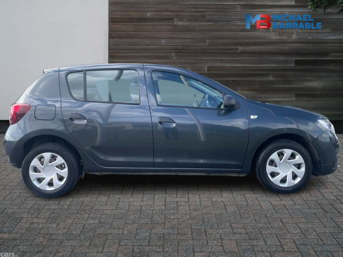 Dacia Sandero Hatchback, Petrol, 2019, Grey
