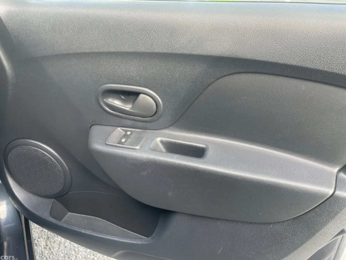 Dacia Sandero Hatchback, Petrol, 2019, Grey