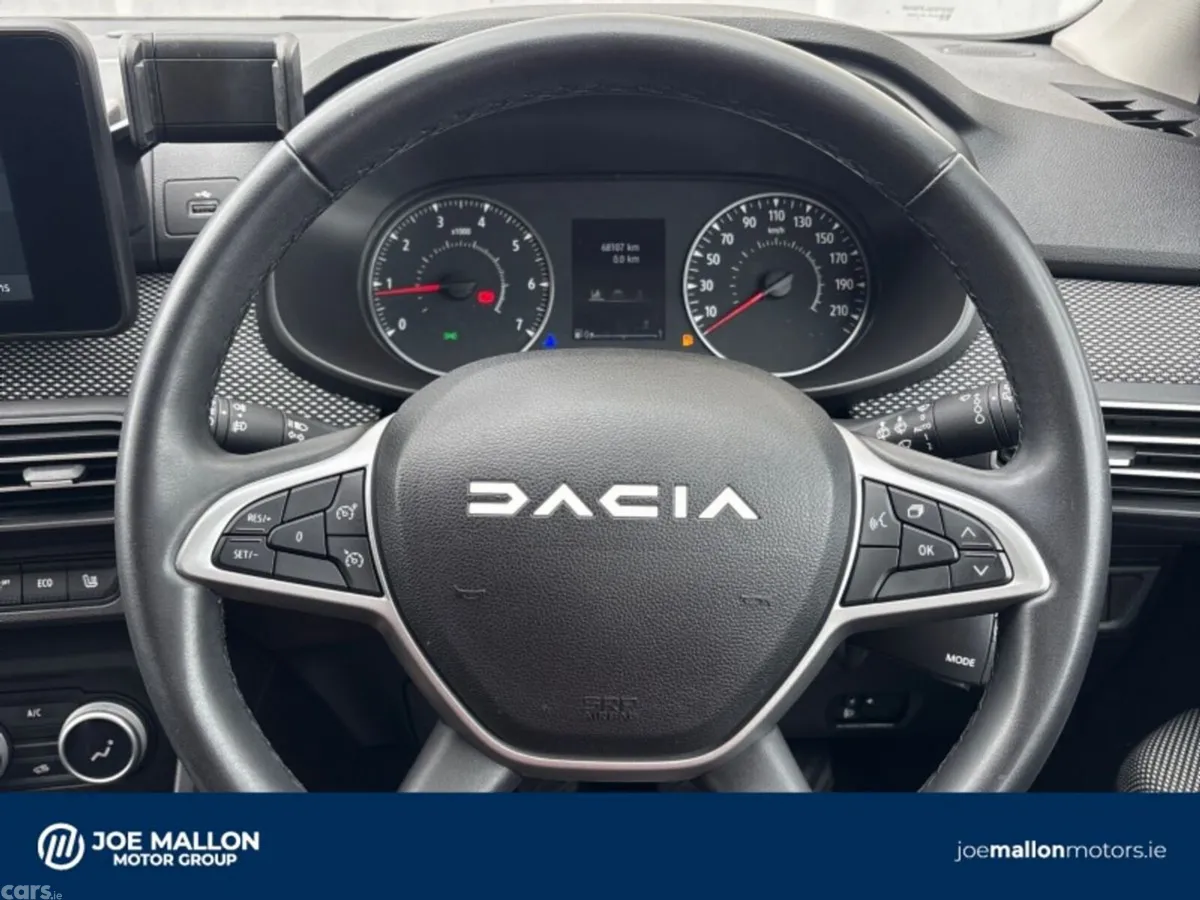 Dacia Jogger MPV, Petrol, 2023, Brown
