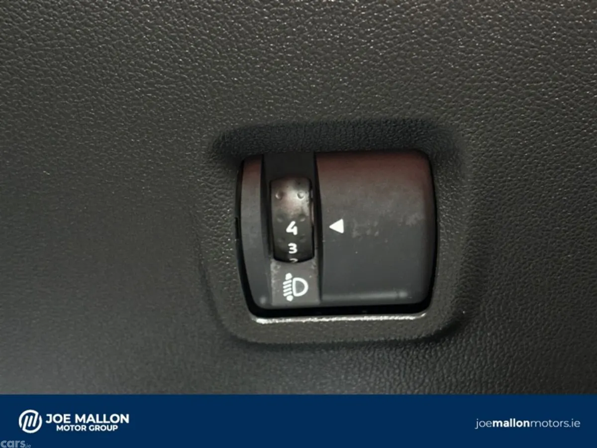 Dacia Jogger MPV, Petrol, 2023, Brown
