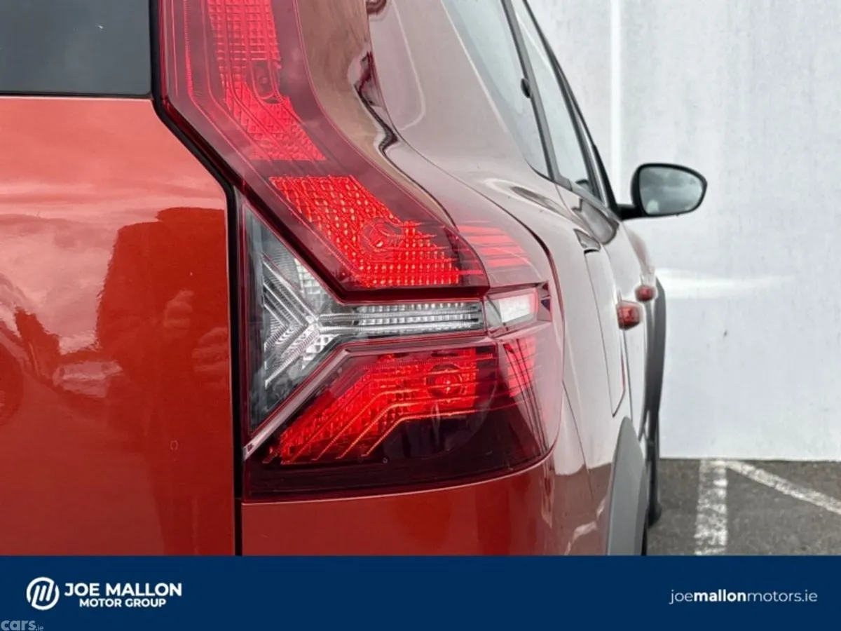 Dacia Jogger MPV, Petrol, 2023, Brown