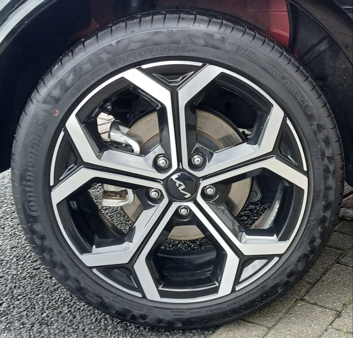 Kia Niro SUV, Petrol Plug-in Hybrid, 2026, Red